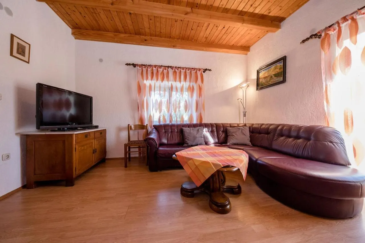 Landhaus Am Berg Kampor Holiday home